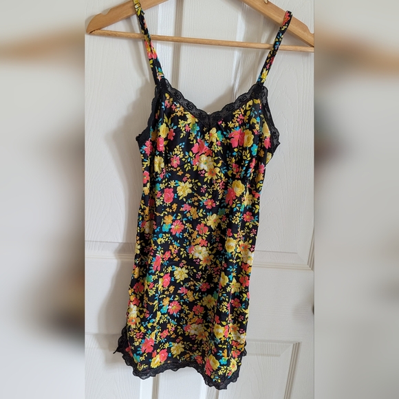Vintage Slip, Dress Or Long Top Side Slits Size XS Or Small, Flower Print Straps - Picture 1 of 9
